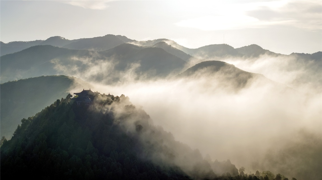 陜西合陽：雲蒸霞蔚武帝山